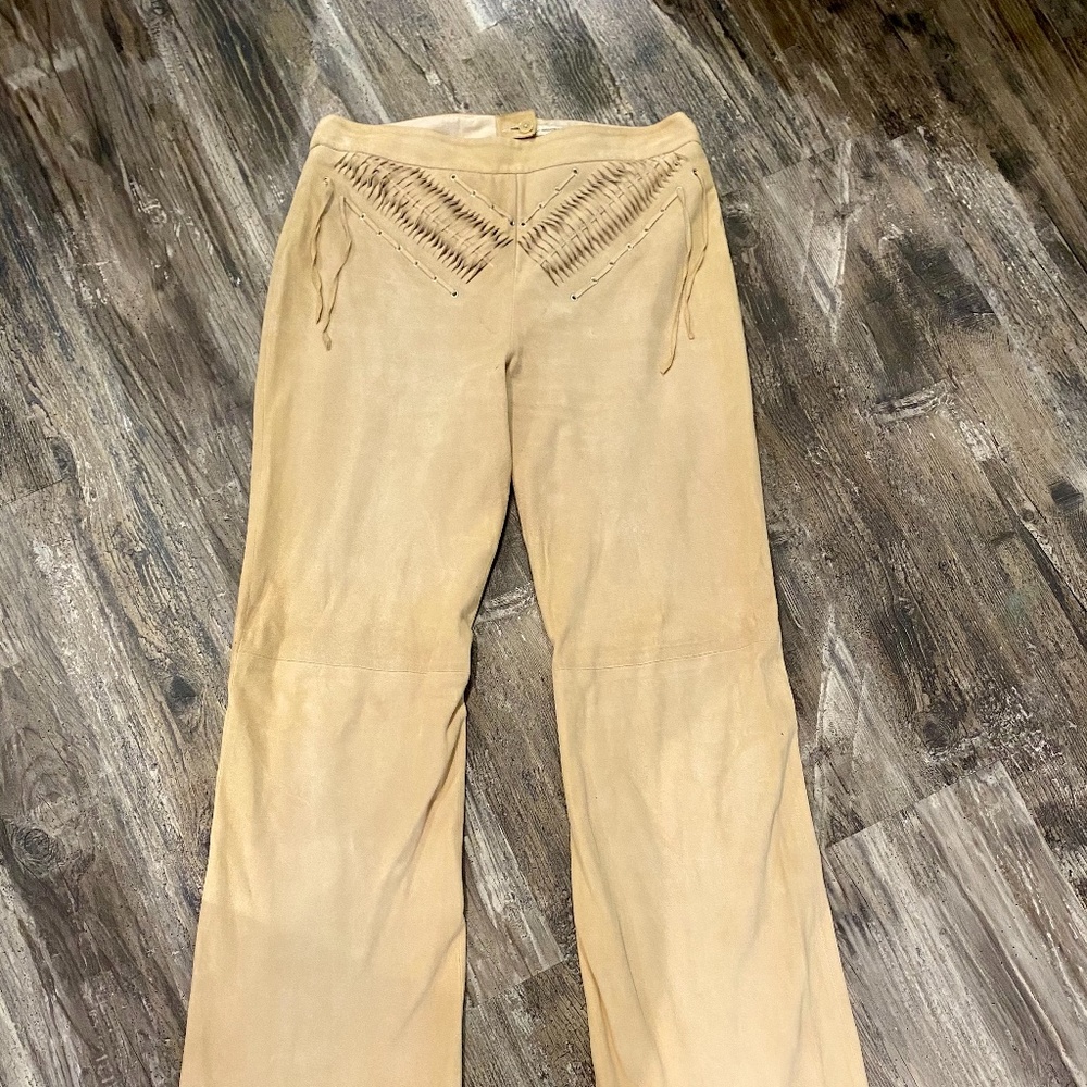 Buttery soft suede pants w/ front pattern